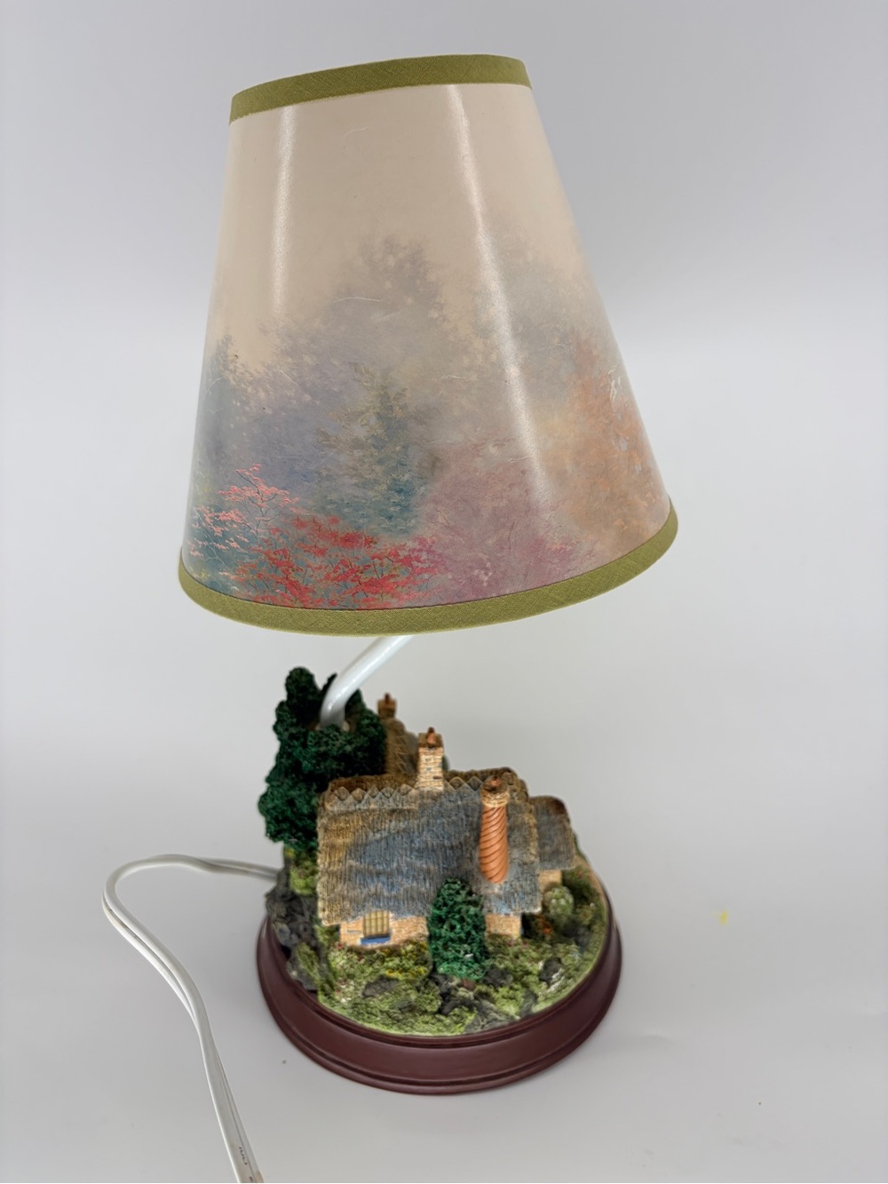 Thomas Kinkade Everett’s Cottage Accent Table Lamp - with Shade - Picture 7 of 13
